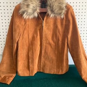 Like New John Paul Richards Leather with detachable collar